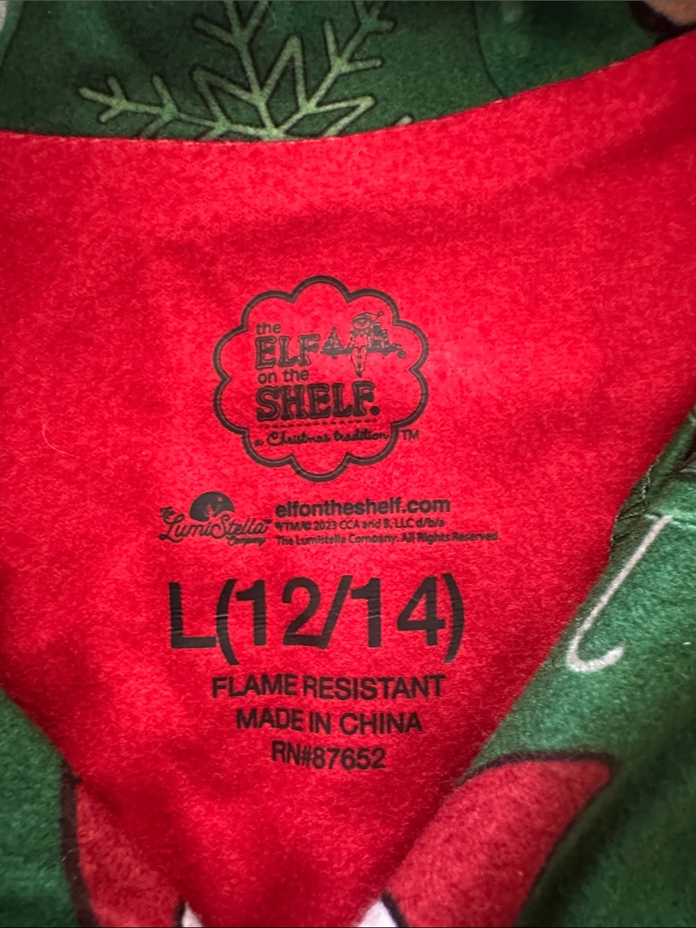 Kids Lumistella Elf on the Shelf Pajama Set - Green & Red - Picture 2 of 3
